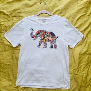 Men’s white t-shirt with elephant